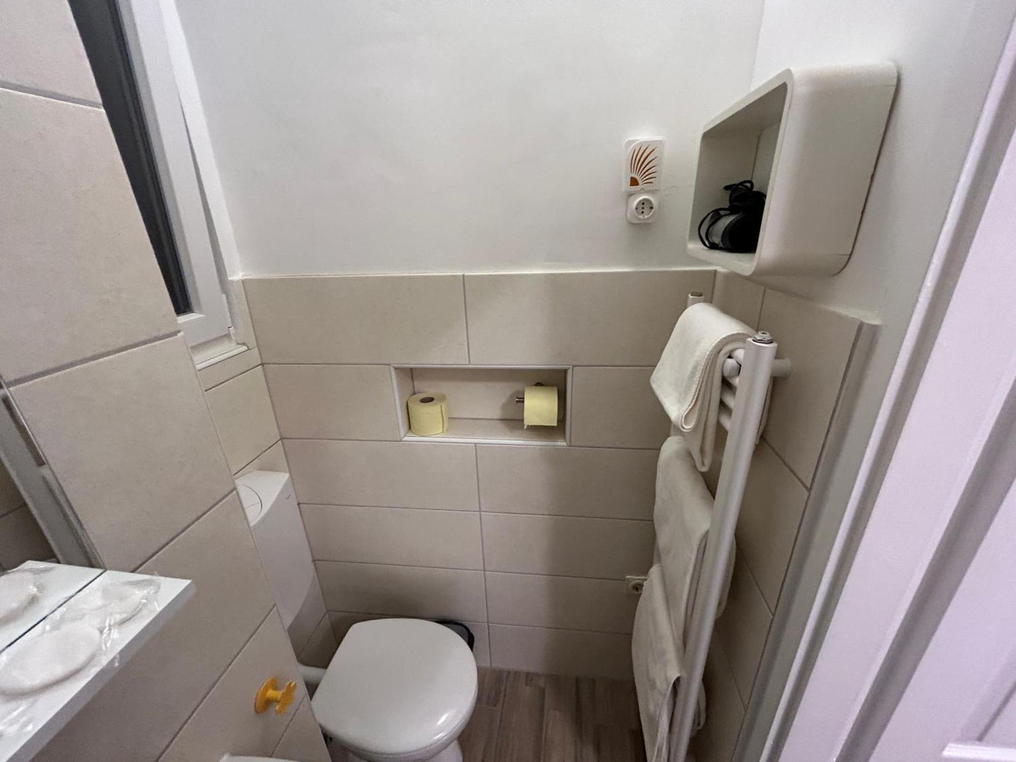 Central Boulevard Apartman Budapest Exteriör bild