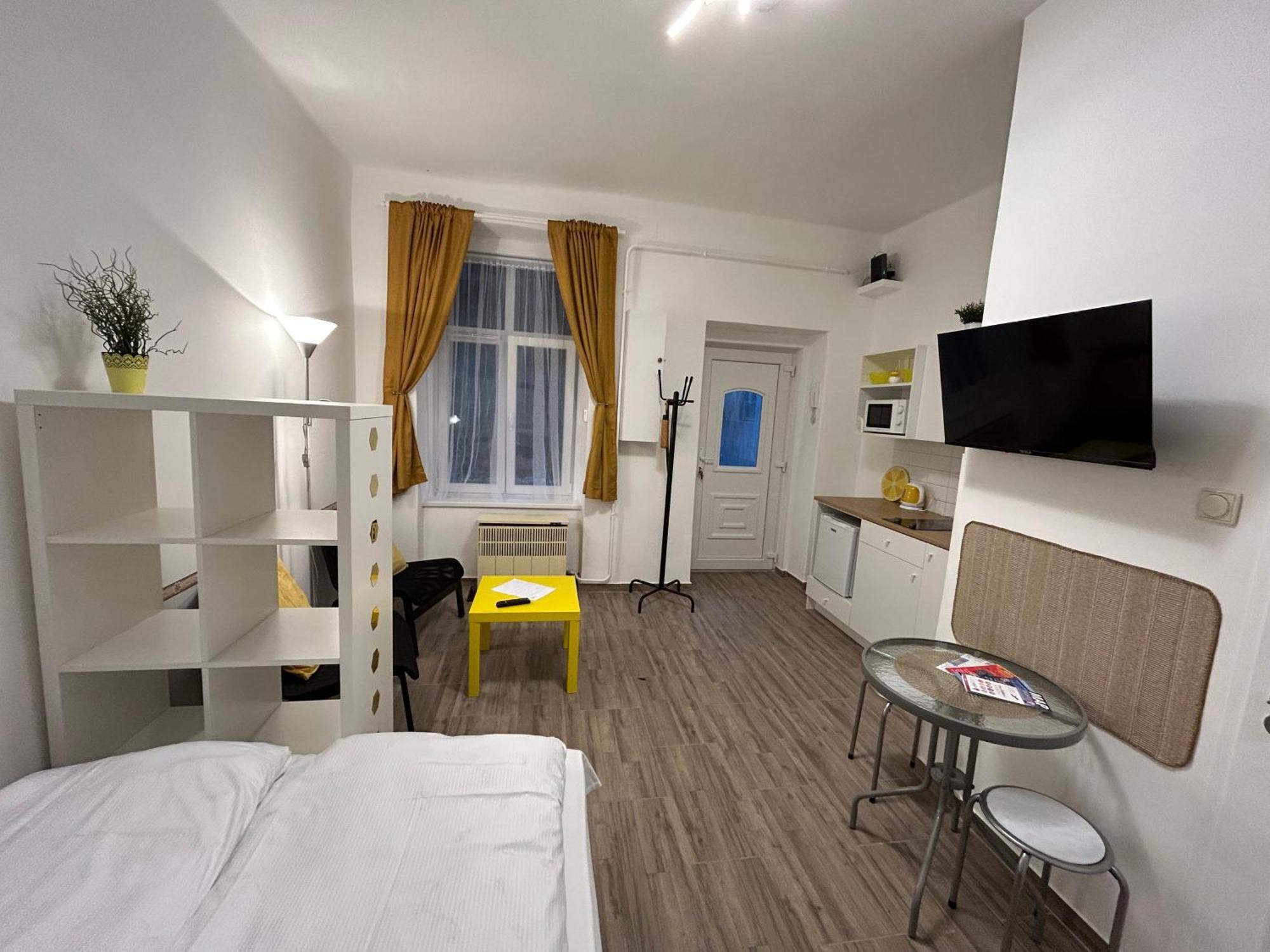 Central Boulevard Apartman Budapest Exteriör bild